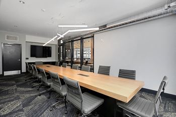 14-Seat private dining /conference room